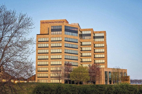 Estadounidense UnitedHealth Group se despide de Empresas Banmédica: "Se complace en haber contribuido a los sistemas de salud chileno y colombiano"