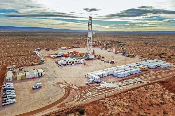 ENAP suscribe contrato de suministro desde Vaca Muerta en Argentina por US$ 12 mil millones al 2033