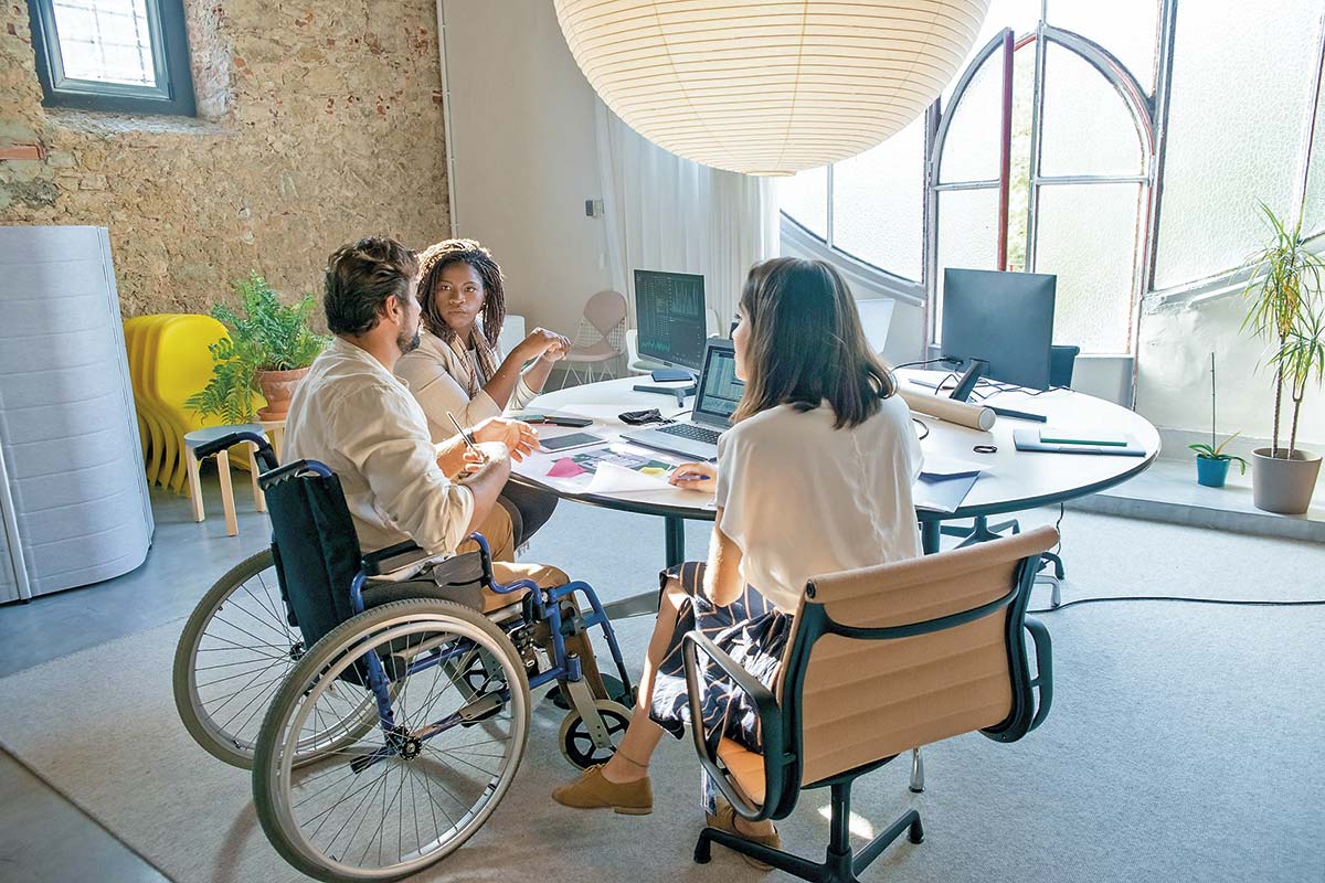 <p>A medio camino está aún la inclusión laboral en el país: el diagnóstico de los headhunters locales</p>
