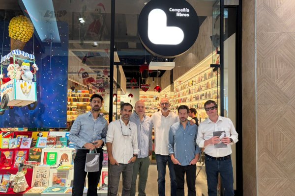 <p>Una nueva librería, con cinco abogados y una diseñadora como socios, abre en el Costanera Center</p>