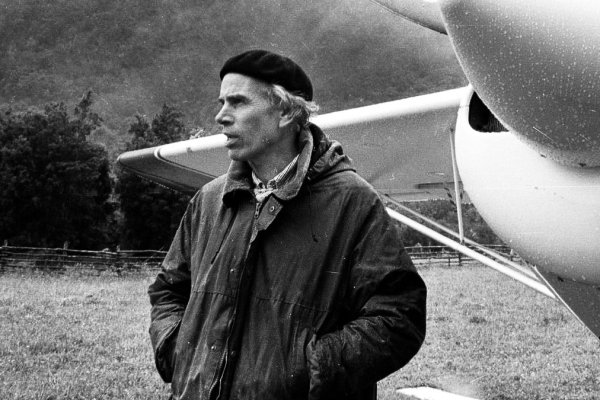 A diez años de su muerte, tres relatos cercanos recuerdan a Douglas Tompkins