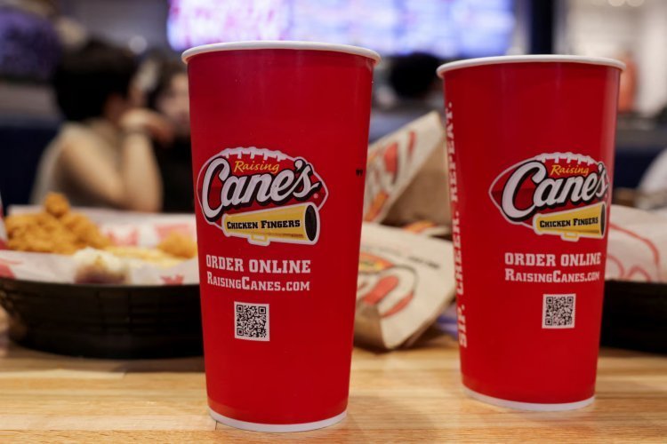 <p>Operador de restaurantes Alsea abrirá Raising Cane's en México</p>