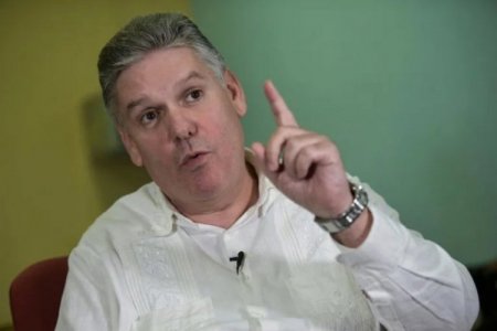 Tribunal Supremo de Cuba condena a cadena perpetua a exministro de Economía por espionaje y corrupción