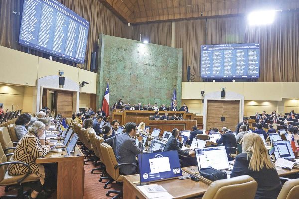 Esquiva reforma al sistema político: avanza la propuesta del Gobierno, pero la moción se estancó en la Cámara