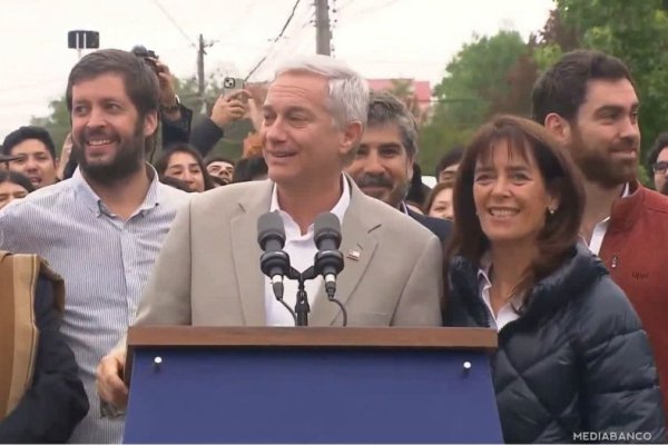 <p>Ahora en DF | Kast: "Quien gane va a tener que ser presidenta o presidente de todos los chilenos"</p>