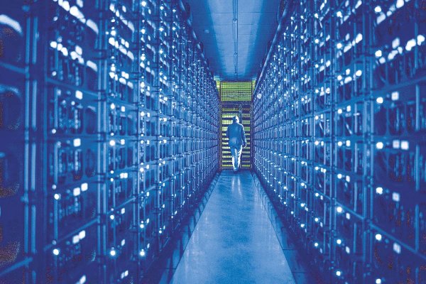 <p>Rally bursátil y mayores inversiones, pero riesgos para la economía global a futuro: las alertas que levanta el Banco Central sobre el auge de la inteligencia artificial</p>