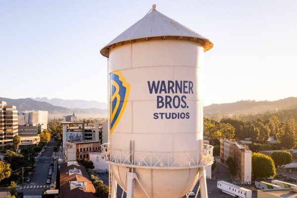 El directorio de Warner Bros Discovery rechaza la oferta rival de Paramount