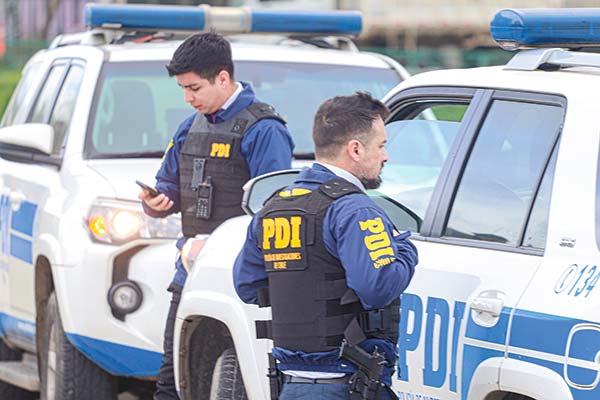 MOP denuncia ante Fiscalía eventuales pagos irregulares en Dirección General de Concesiones y PDI allana oficinas