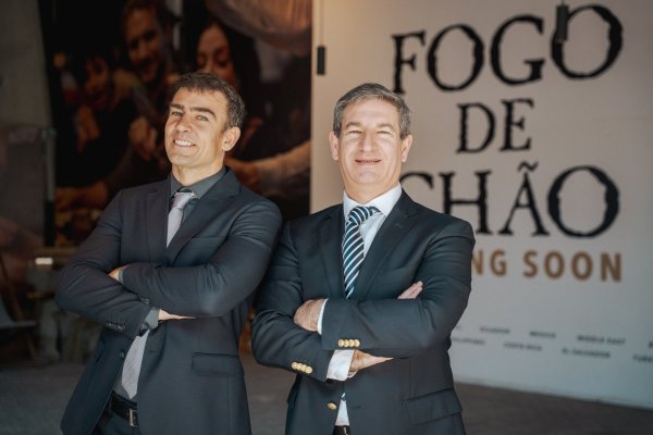 Quiénes son los chilenos que traerán el restaurante brasileño “Fogo de Chao” al país