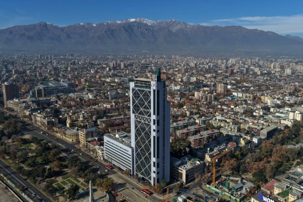 Ni Entel, ni Claro: los interesados detrás de la nueva fórmula para vender Telefónica