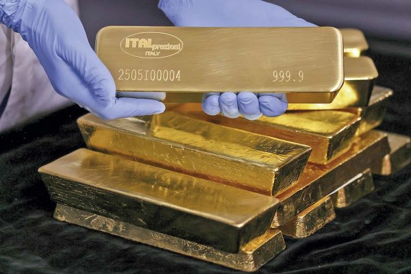 El oro y la plata marcan su mejor desempeño en cuatro décadas y el cobre alcanza récord en Londres