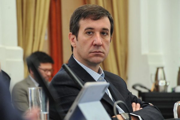 Timonel UDI amenaza con recurrir al Tribunal Constitucional si se aprueba la medida de “amarre”