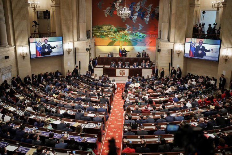 <p>Gobierno colombiano publicó el decreto de emergencia económica para financiar Presupuesto de 2026</p>