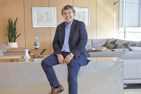 Manuel Araya de Entel y el plan de renovación de concesiones móviles: “La industria está en la UTI y esto sería quitarle el oxígeno al paciente”