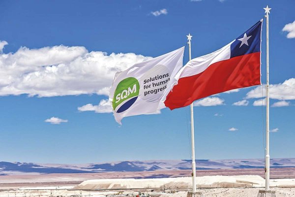 Escala conflicto entre contratistas chinos por diferencias de pagos en la construcción de planta química de SQM en Sichuan