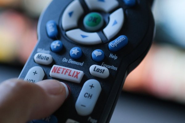YouTube supera a Netflix y el streaming entra en una nueva etapa: 11 claves para entenderla antes que se apague el 2025