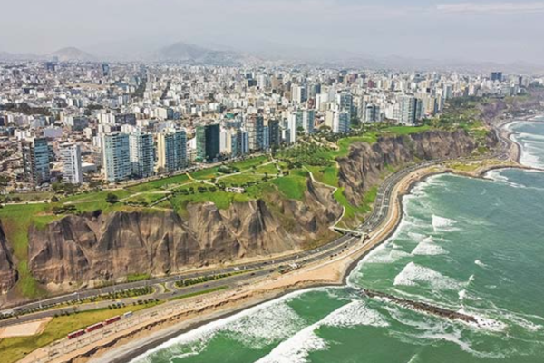 <p>Toesca confirma compra de Frontal Trust, pero se excluye edificio de Fundamenta en la operación</p>