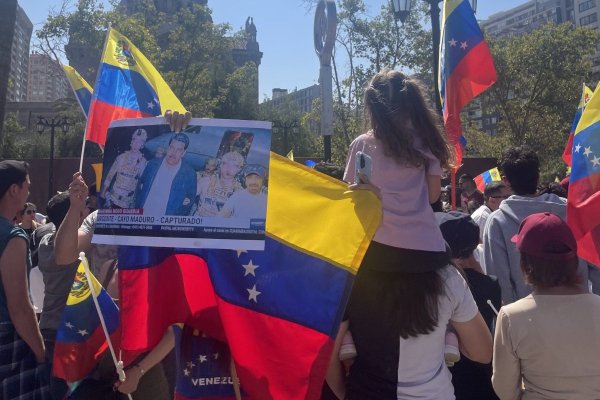 Tras captura de Nicolás Maduro: la voz de Venezuela, desde Santiago Centro