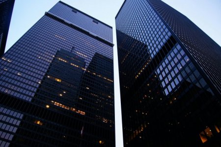 Telefónica, BBVA, Inditex y Repsol: ¿cuáles son las multinacionales españolas más expuestas al conflicto en Venezuela?