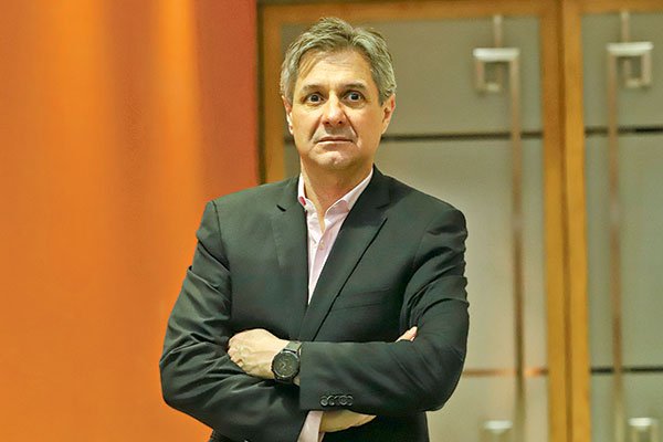 Kast mantiene el misterio sobre si José Luis Daza se integrará a su gabinete tras la designación de Jorge Quiroz en Hacienda