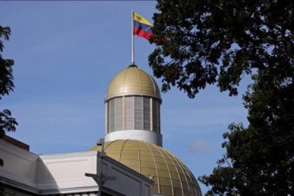 <p>Ahora en DF | Trump no fija calendario para la transición en Venezuela y prevé un periodo "largo" de control</p>