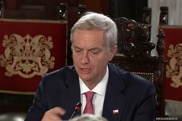 Ahora en DF | Kast destaca cooperación en seguridad e inversiones tras reunión con Presidente peruano José Jerí