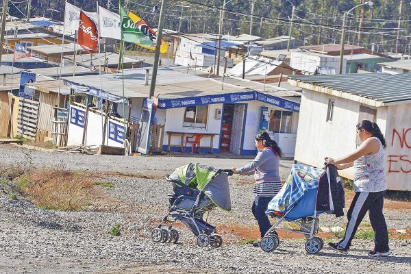 <p>Encuesta Casen: pese a baja respecto a 2022, un 17,3% de la población en Chile es pobre, superando las 3,4 millones de personas</p>