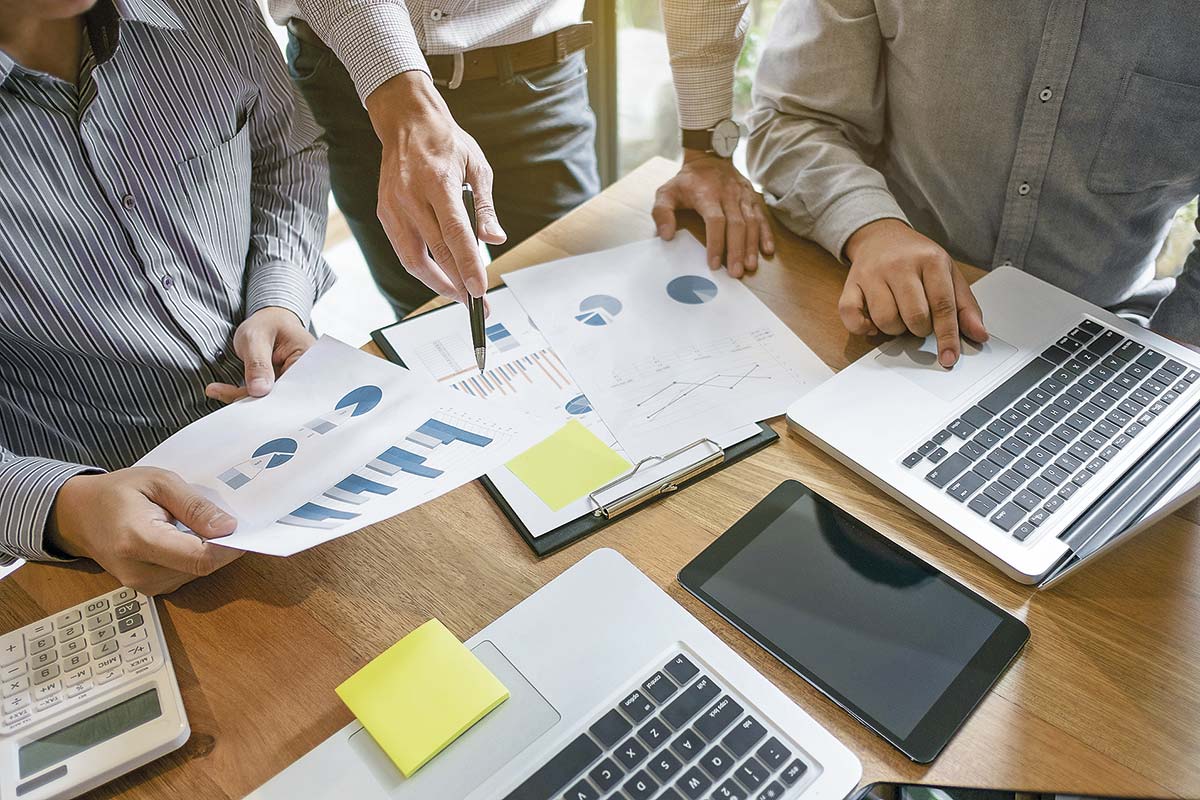 <p>El perfil de los gerentes de Finanzas: predominan los hombres que bordean los 50 años de edad y un 66% posee postgrado</p>