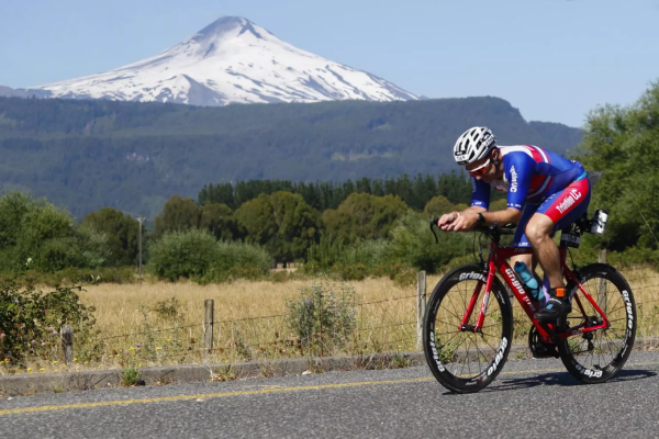 Ironman regresa a Pucón con sus millonarios ingresos, sus vías saturadas y nuevas polémicas por elección de la fecha