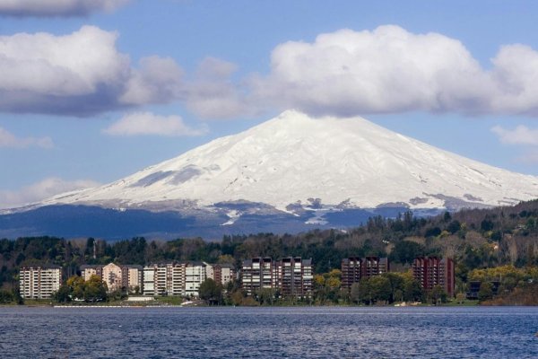 Villarrica es la comuna donde las viviendas en primera línea de playa tienen la mayor prima por ubicación e Iquique la más baja