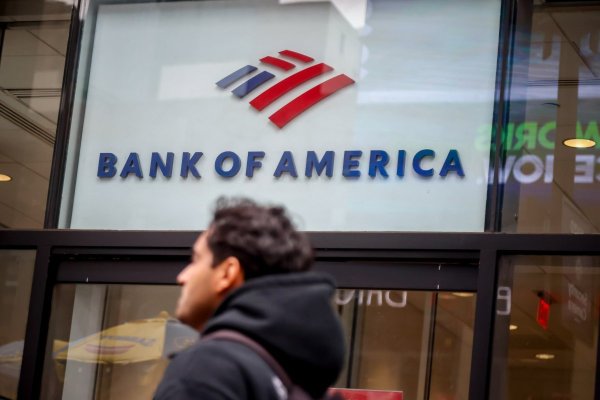 <p>Bank of America supera las estimaciones, con ganancias comerciales y aumento de ingresos por préstamos</p>