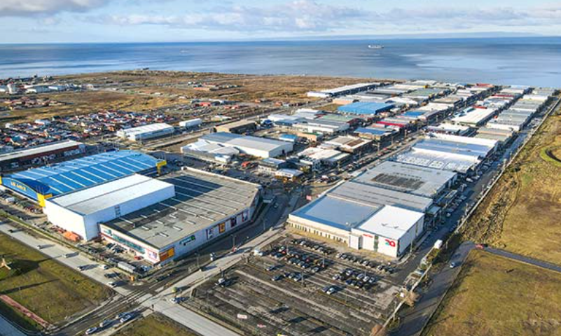<p>Sociedad administradora de Zona Franca de Punta Arenas pagará más de $ 4.700 millones al fisco regional por el precio de la concesión en 2025</p>