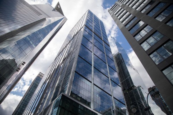 BlackRock alcanza un récord de US$ 14 billones en activos en el cuarto trimestre de 2025