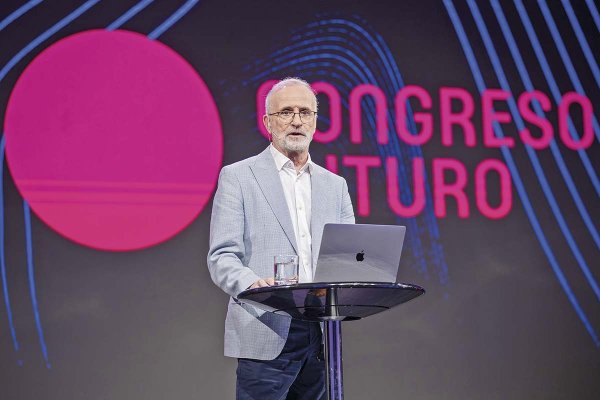 Investigador español cuestiona apertura de más centros de datos