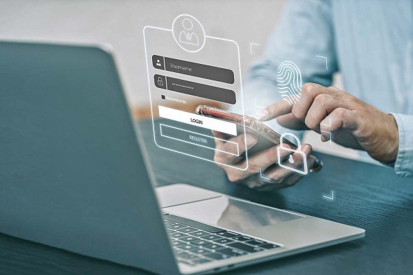 <p>¿Cómo se preparan las empresas chilenas para la implementación de la nueva Ley de Datos y sortear las altas multas? Estas son cuatro estrategias clave</p>