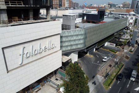 Falabella anuncia inversiones históricas por US$ 900 millones en 2026: un 55% irá a mejora de espacios físicos existentes