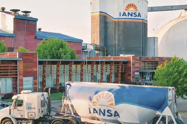 Empresas Iansa vende su planta productiva y marcas asociadas a alimentos de mascotas