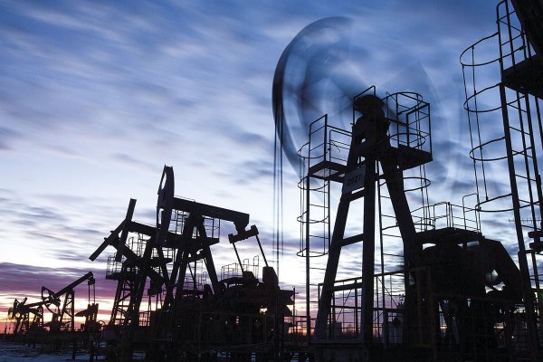 <p>El barril de petróleo se ha consolidado en valores sobre US$ 60 por unidad. Foto: Bloomberg</p>