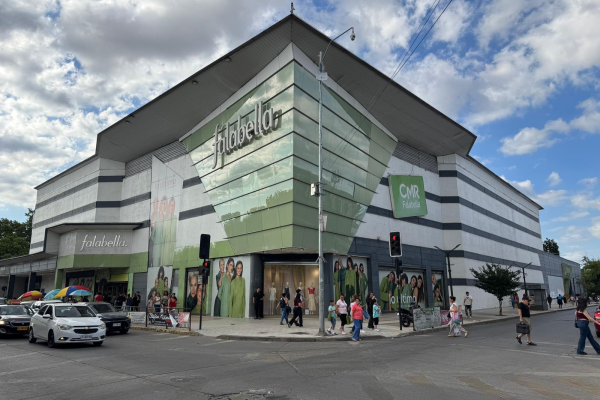 Falabella retoma apertura de tiendas y anuncia tres nuevas ubicaciones en Coyhaique, Linares y Angol