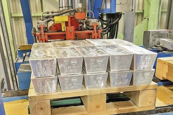 La plata bate récord sobre la marca de US$ 100 la onza, mientras el oro se acerca a los US$ 5.000