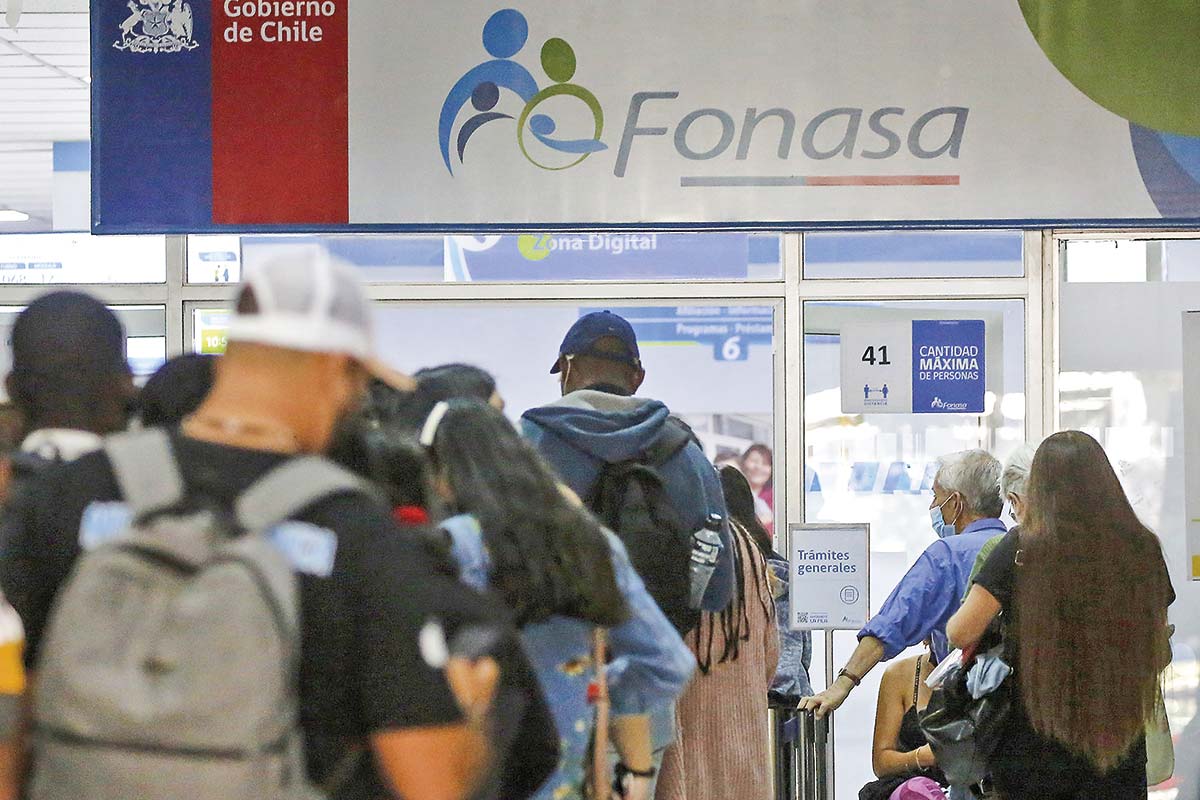 <p>Fonasa insistirá con trato directo para adjudicar modalidad de seguros complementarios</p>