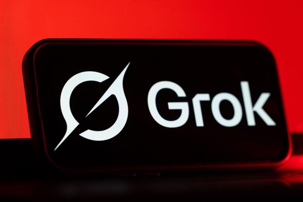 La UE abre investigación contra X de Elon Musk por imágenes sexualizadas generadas por Grok