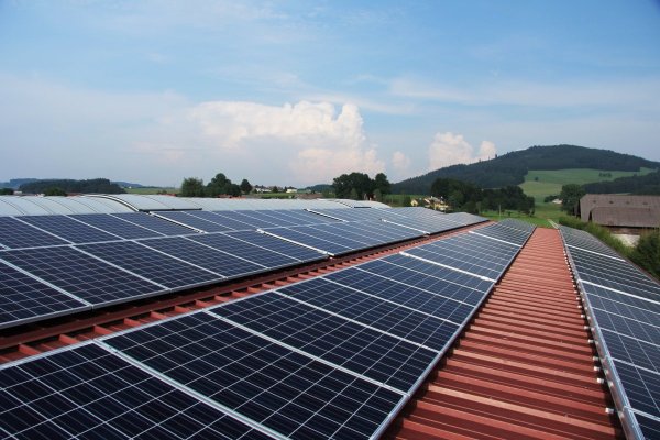 Escasez de plata presiona a los fabricantes de paneles solares