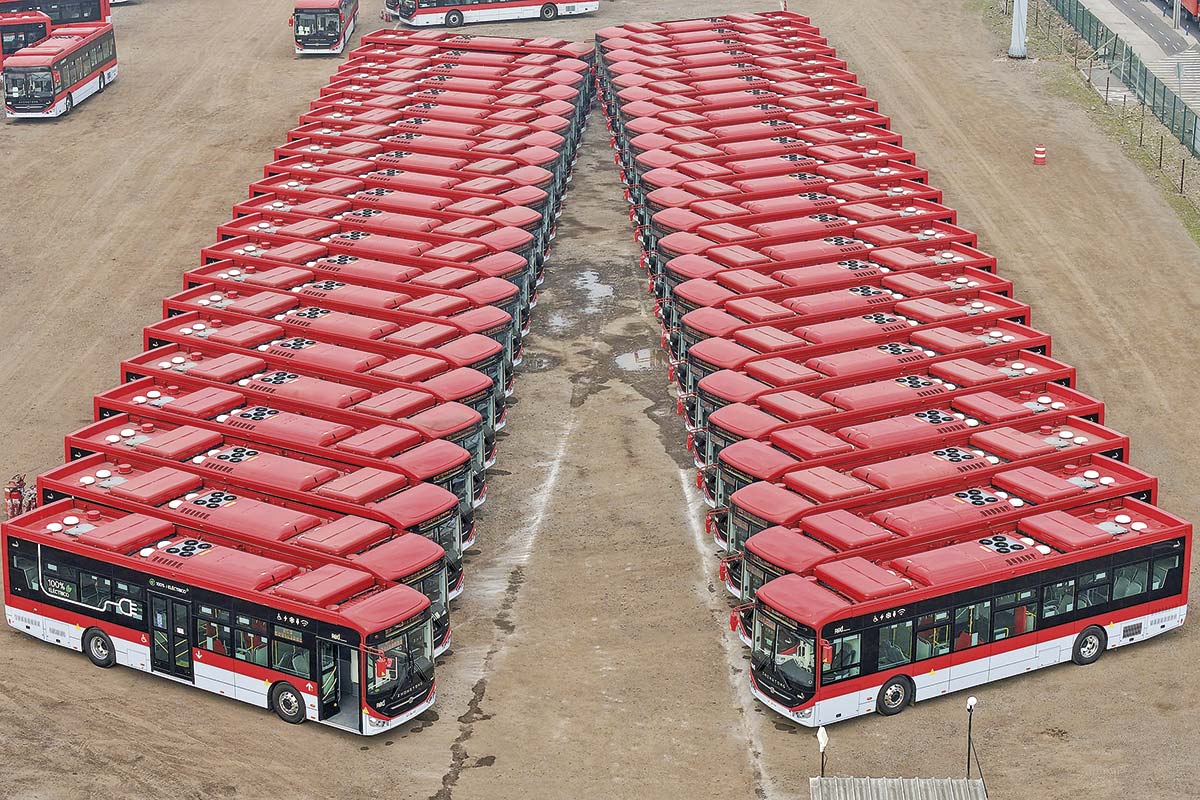 <p>Importaciones de buses aumentan 104% en 2025 y se reconfigura el mapa de marcas con la china Zhongtong liderando las ventas</p>