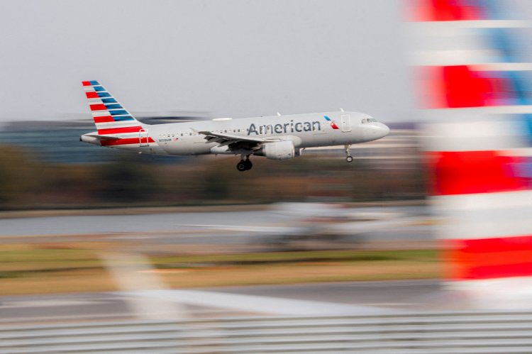 <p>Trump ordena reabrir el espacio aéreo de Venezuela y American Airlines dice estar "lista para comenzar" a volar nuevamente</p>