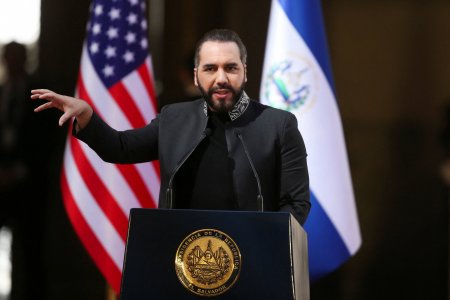 El Salvador firma acuerdo comercial con EEUU