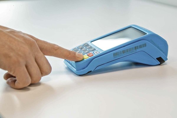 FNE: Transbank cumple con las condiciones del TDLC para desregular tarifas