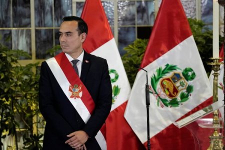 Investigado por Fiscalía: Presidente de Perú autoriza abrir el secreto de sus comunicaciones por escándalo "Chifagate"