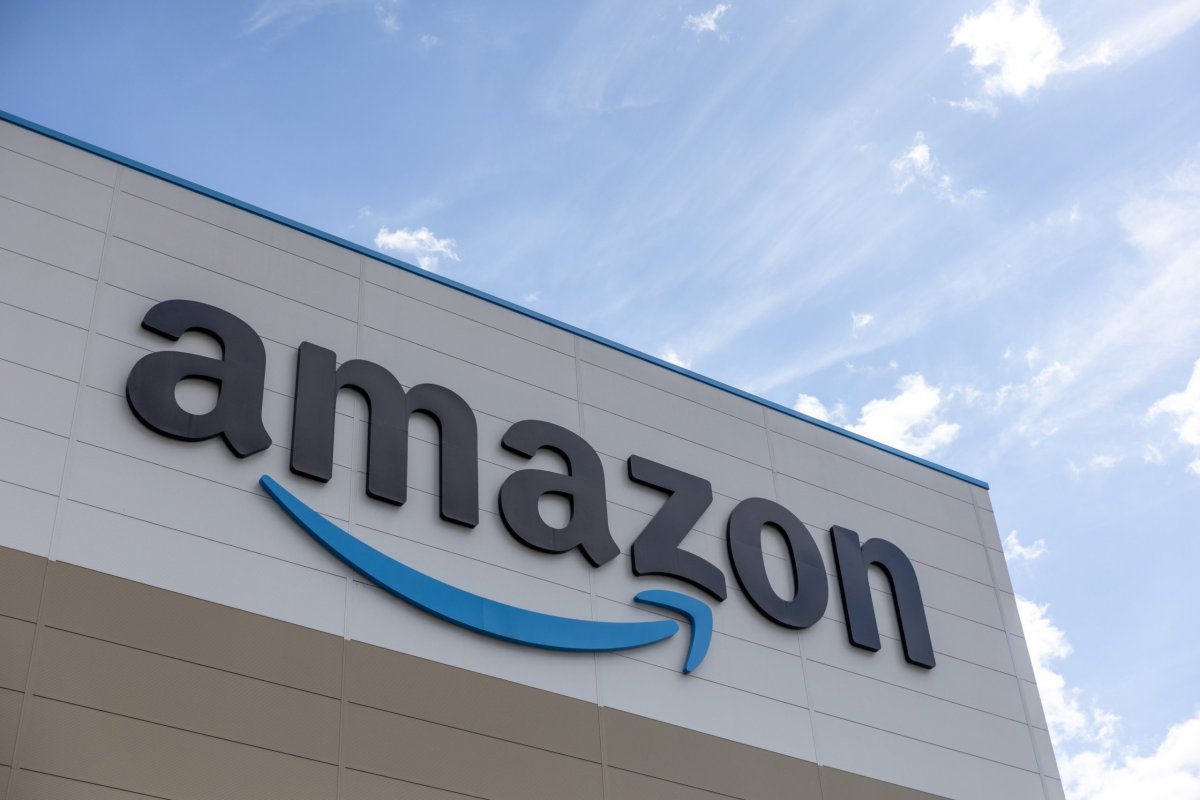 <p>Amazon cae con fuerza tras disparar su inversión en IA a US$ 200 mil millones para 2026</p>