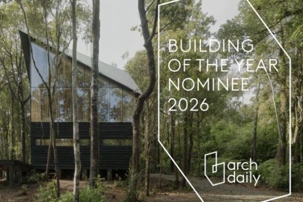 La casa de madera hecha por un chileno que compite por el Edificio del Año de ArchDaily